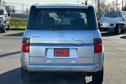 Satin Silver Metallic 2004 Honda Element EX