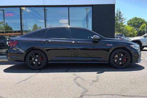 Deep Black 2020 Volkswagen Jetta GLI 2.0T Autobahn