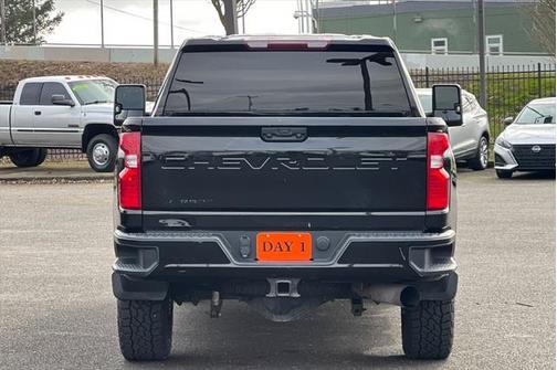 2022 Chevrolet Silverado 2500 Custom