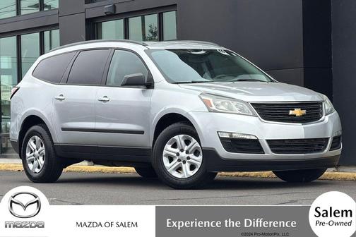 Silver Ice Metallic 2015 Chevrolet Traverse LS