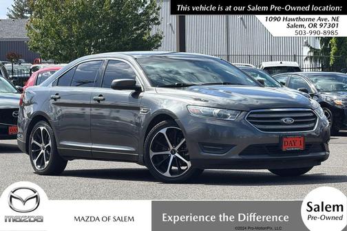 White Platinum Metallic Tri-Coat 2015 Ford Taurus SEL