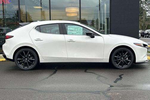 Snowflake White Pearl Mica 2026 Mazda Mazda3 2.5 Turbo AWD