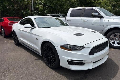 Oxford White 2019 Ford Mustang GT Premium