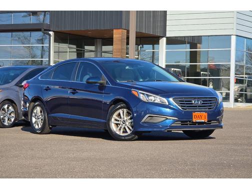 2016 Hyundai SONATA SE