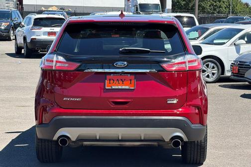 Ruby Red Metallic 2019 Ford Edge SEL