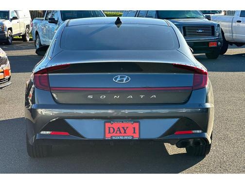 2022 Hyundai SONATA SEL