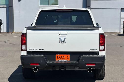 Platinum White Pearl 2022 Honda Ridgeline RTL-E