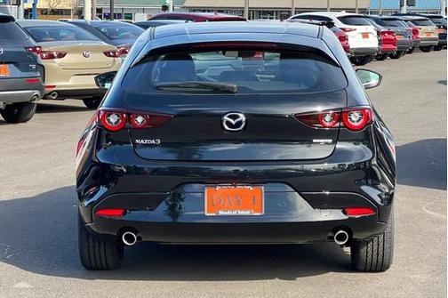 2025 Mazda Mazda3 2.5 S Select Sport