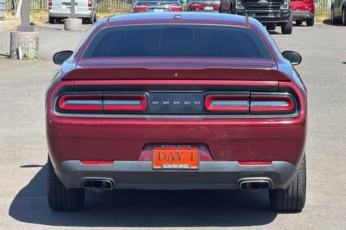Octane Red Pearlcoat 2018 Dodge Challenger SXT