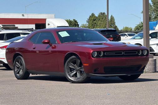 Octane Red Pearlcoat 2018 Dodge Challenger SXT