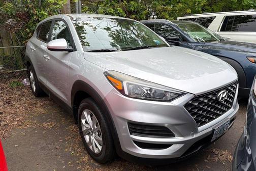 Molten Silver 2019 Hyundai TUCSON SE
