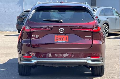 2025 Mazda CX-90 PHEV Premium Plus