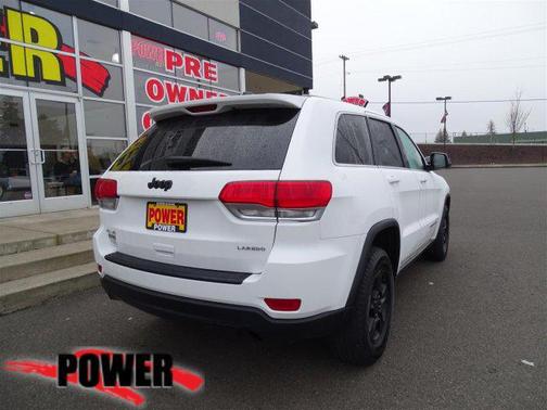 Bright White Clearcoat 2015 Jeep Grand Cherokee Laredo