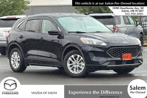 Blue Metallic 2021 Ford Escape SE