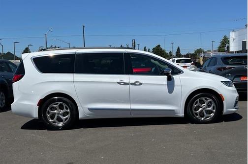 2023 Chrysler Pacifica Limited