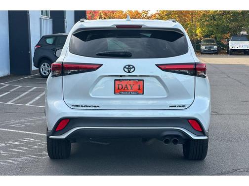 2023 Toyota Highlander XSE