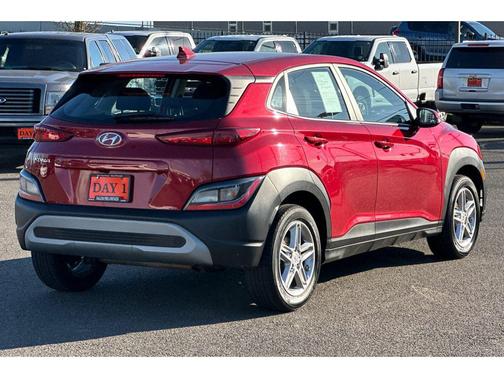 2023 Hyundai KONA SE