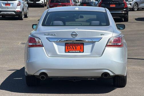 Brilliant Silver 2015 Nissan Altima 2.5 SV