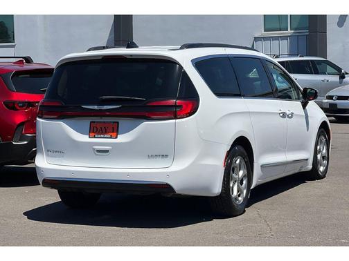 2023 Chrysler Pacifica Limited