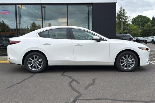 Snowflake White Pearl Mica 2026 Mazda Mazda3 FWD