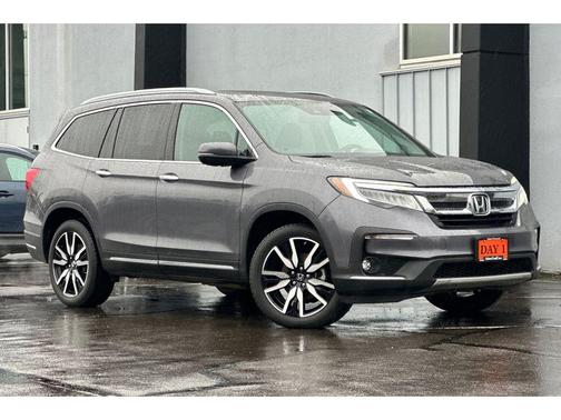 2019 Honda Pilot Touring 8-Passenger