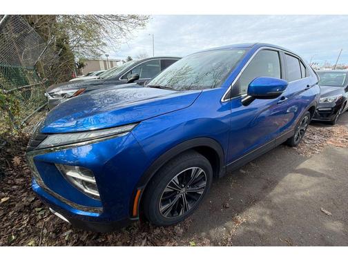 Octane Blue Metallic 2022 Mitsubishi Eclipse Cross SE