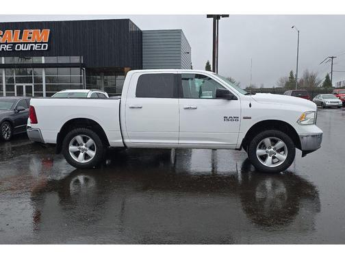 2015 RAM 1500 SLT