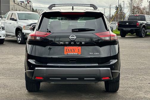 Super Black 2025 Nissan Rogue SL
