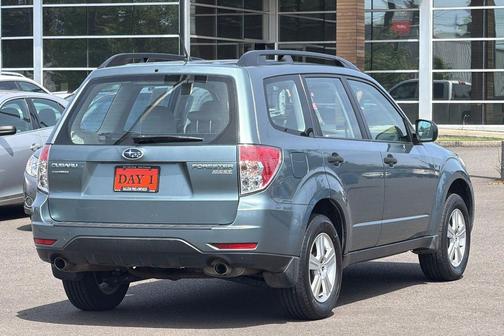 Sage Green Metallic 2011 Subaru Forester 2.5 X