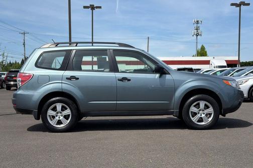 Sage Green Metallic 2011 Subaru Forester 2.5 X