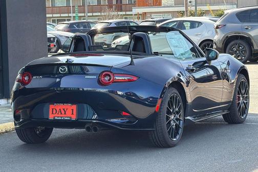 Deep Crystal Blue Mica 2026 Mazda MX-5 Miata Club