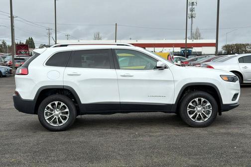 Bright White Clearcoat 2019 Jeep Cherokee Latitude Plus