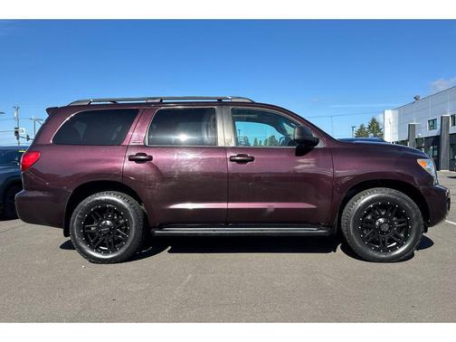 2016 Toyota Sequoia SR5