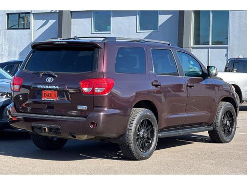 2016 Toyota Sequoia SR5