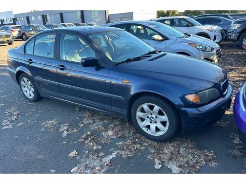 2004 BMW 325 325i