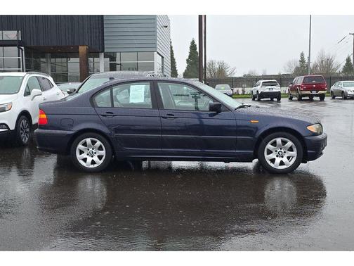 2004 BMW 325 325i