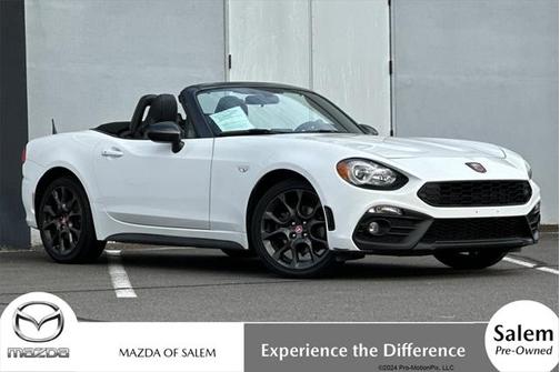 2017 FIAT 124 Spider Base