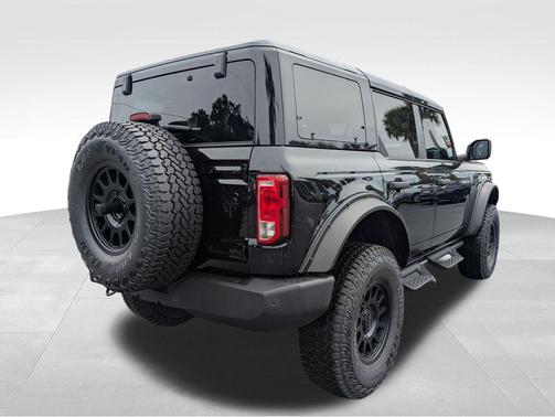 Shadow Black 2026 Ford Bronco Big Bend