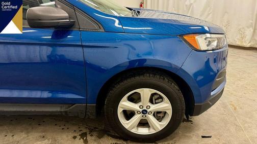Atlas Blue Metallic 2022 Ford Edge SE