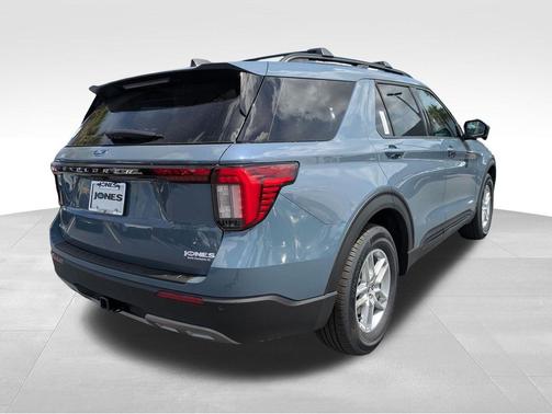 Vapor Blue Metallic 2026 Ford Explorer Active