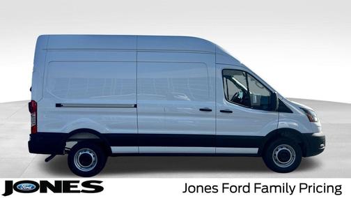 Oxford White 2026 Ford Transit-250 Base
