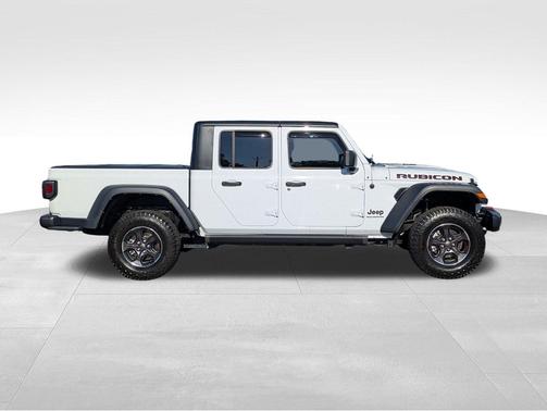 Bright White Clearcoat 2023 Jeep Gladiator Rubicon
