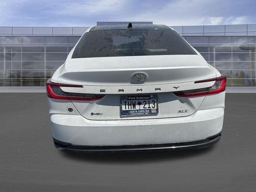 Ice 2025 Toyota Camry XLE