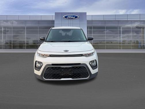 Snow White Pearl 2021 Kia Soul LX