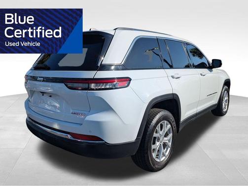 Bright White Clearcoat 2023 Jeep Grand Cherokee Limited