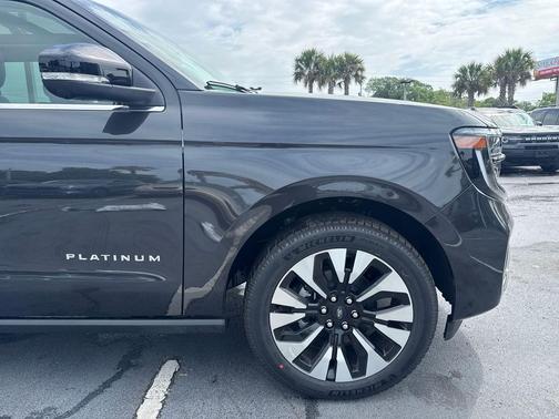Dark Matter Gray Metallic 2026 Ford Expedition Platinum
