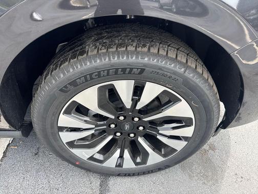 Dark Matter Gray Metallic 2026 Ford Expedition Platinum