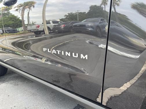Dark Matter Gray Metallic 2026 Ford Expedition Platinum