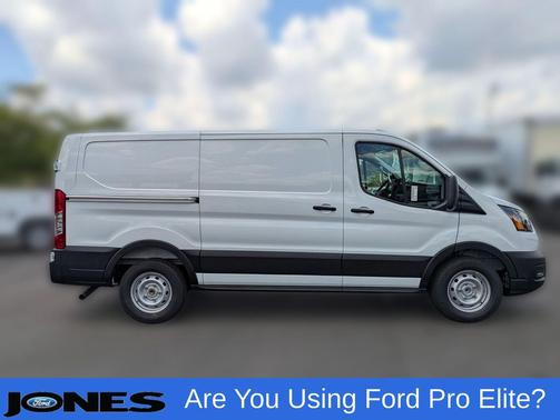 Oxford White 2026 Ford Transit-250 Base