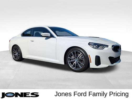 Alpine White 2022 BMW 230 i